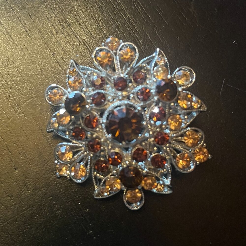 Silver Tone Amber and Topaz Like Stones Brooch